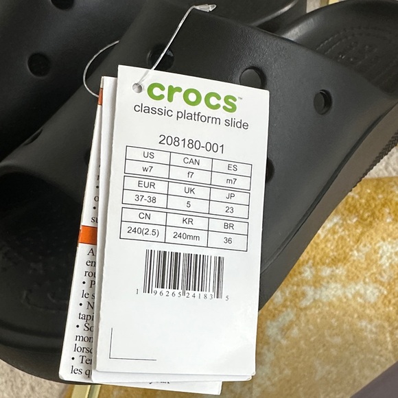 CROCS Classic Black Slide Sandals - Picture 5 of 6